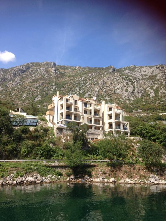 Keystone Apartments Donji Morinj Kültér fotó